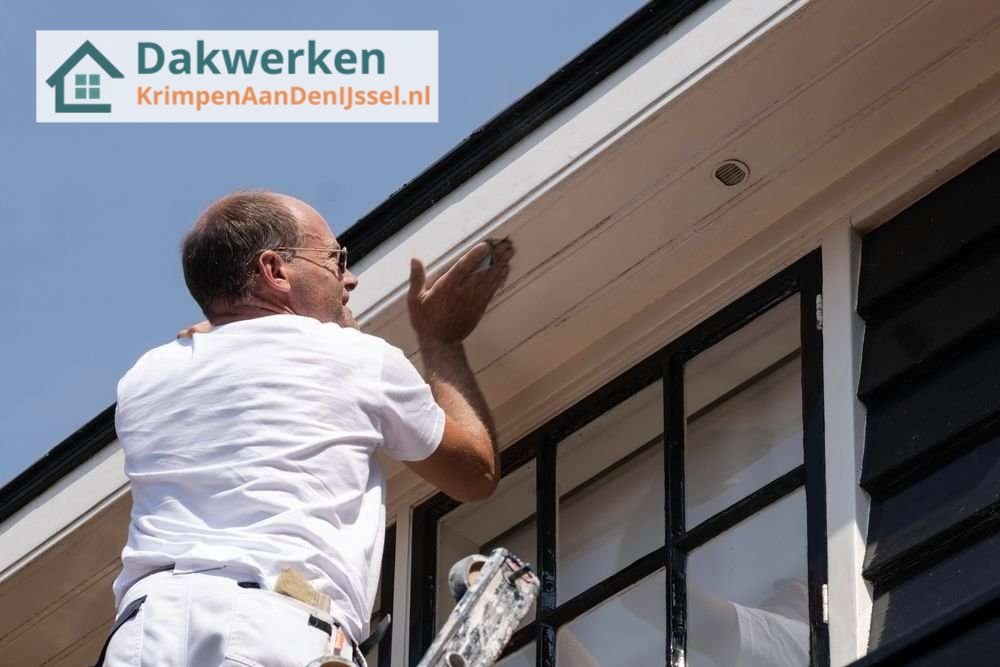 Dakgoot afwerken door onze dakdekker Dakgoot afwerken door onze dakdekker in Krimpen aan den IJssel